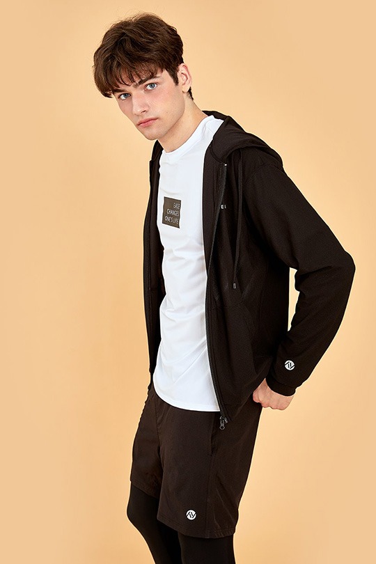 에센셜 남성 레이어드 후드 자켓 운동복 애슬레저룩 블랙레이지비 래쉬가드